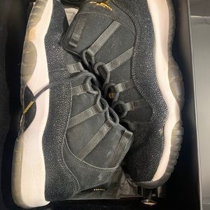 Air Jordan 11 “Heiress Black Stingray"